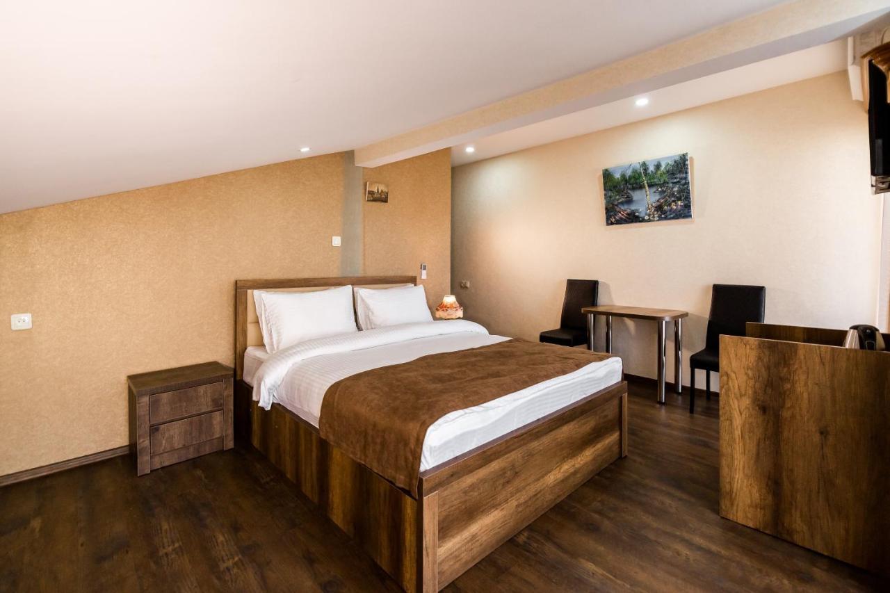 George Hotel Тбилиси Экстерьер фото