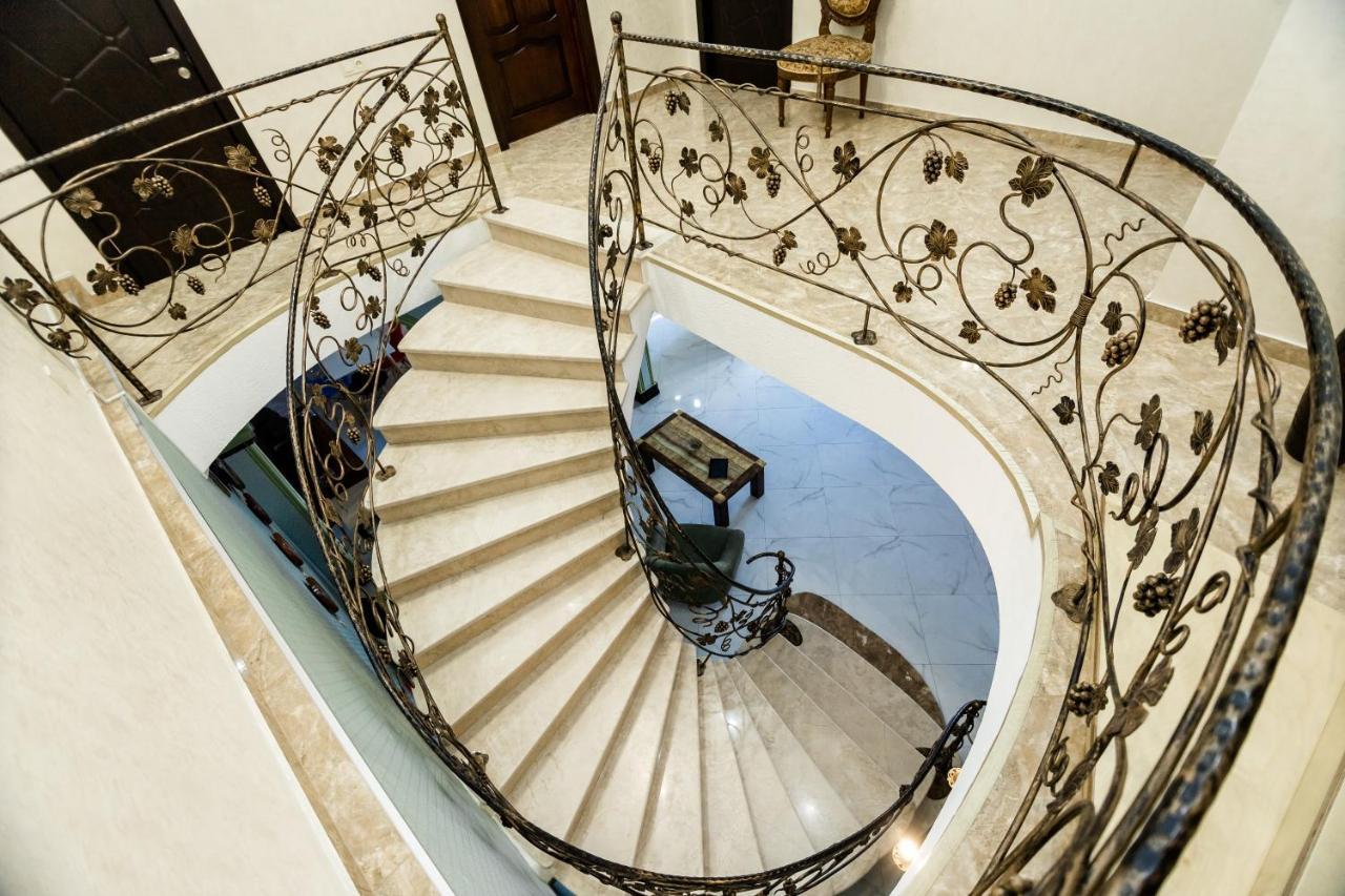 George Hotel Тбилиси Экстерьер фото