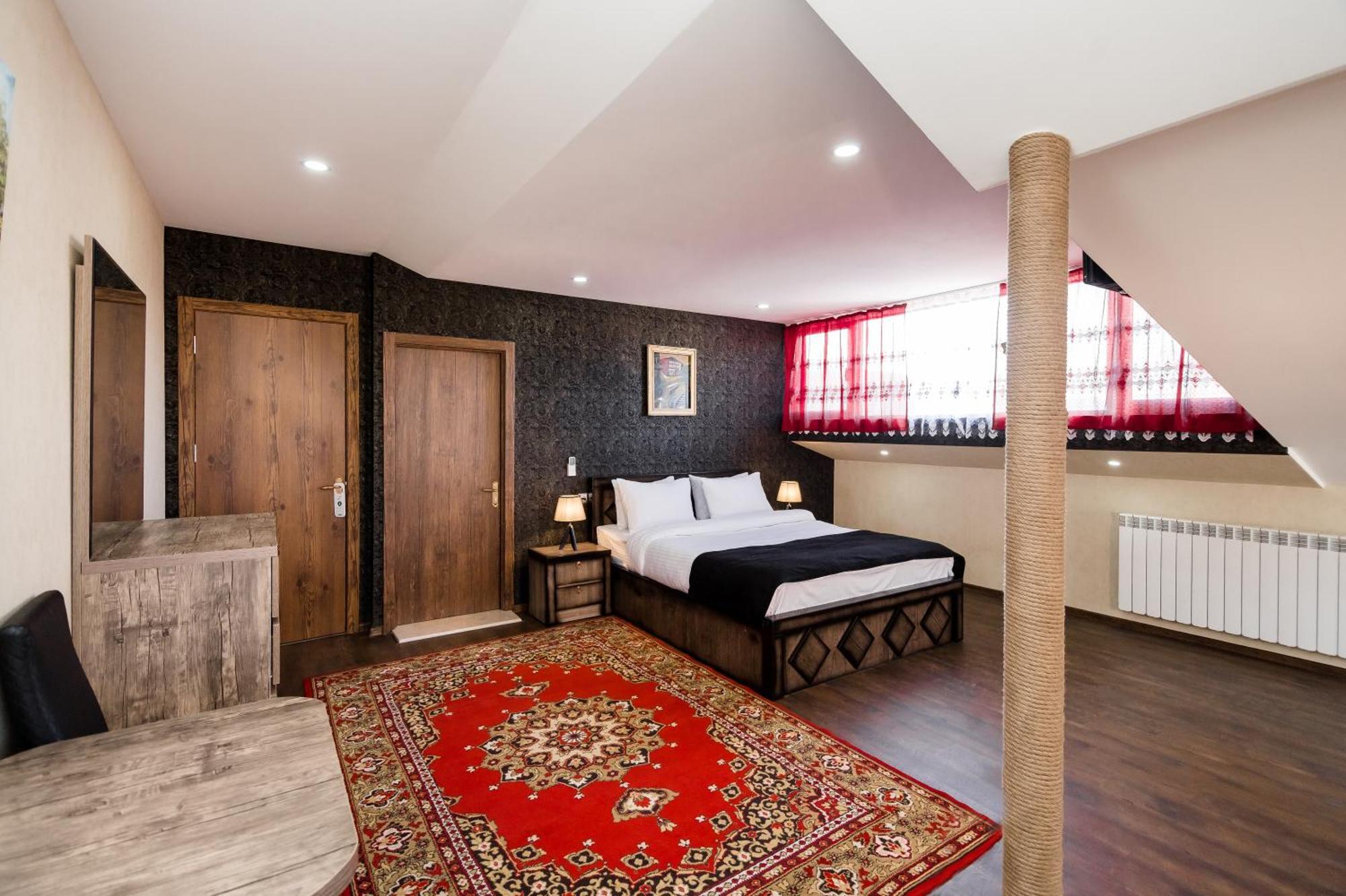 George Hotel Тбилиси Экстерьер фото