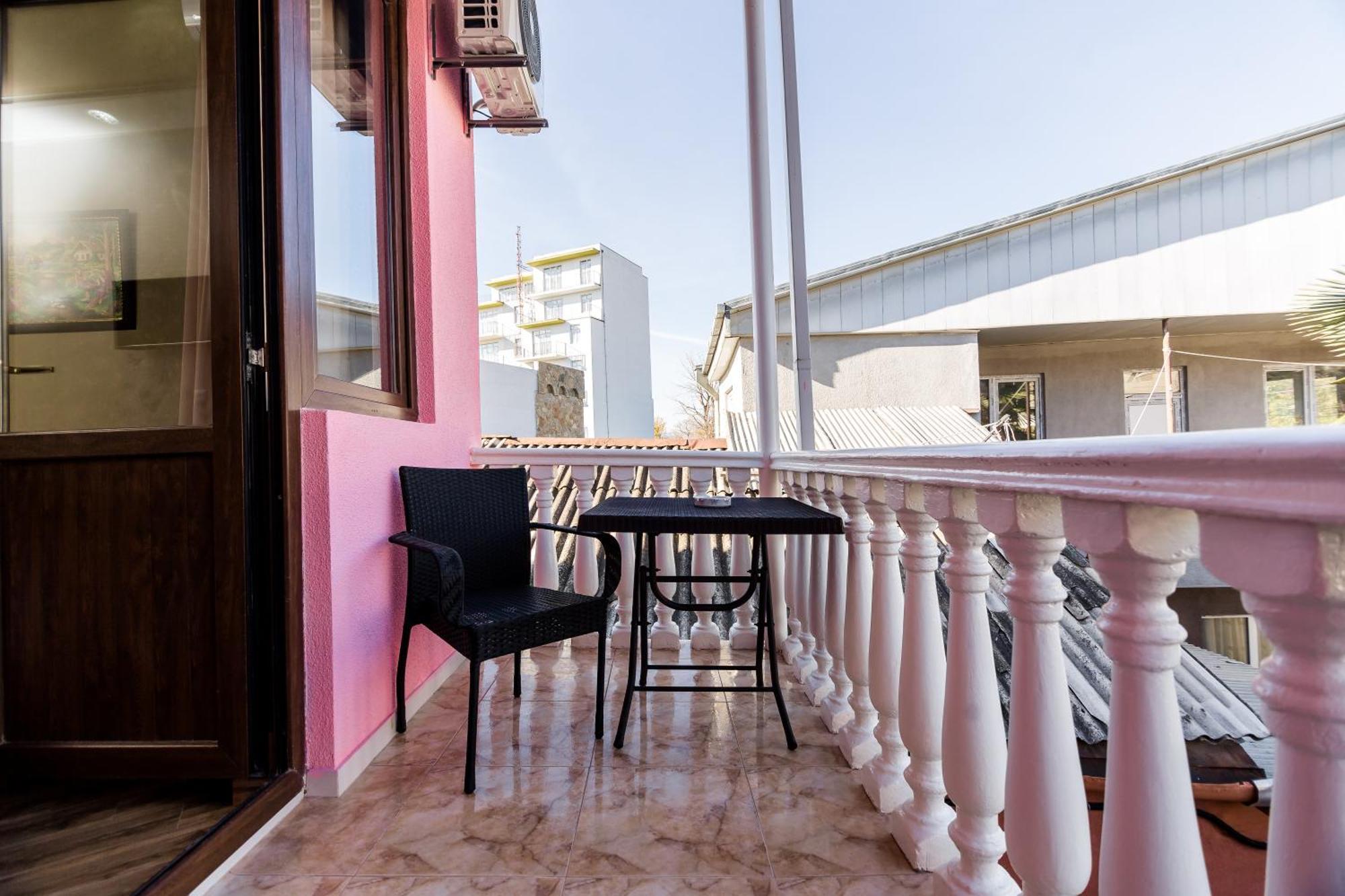 George Hotel Тбилиси Экстерьер фото