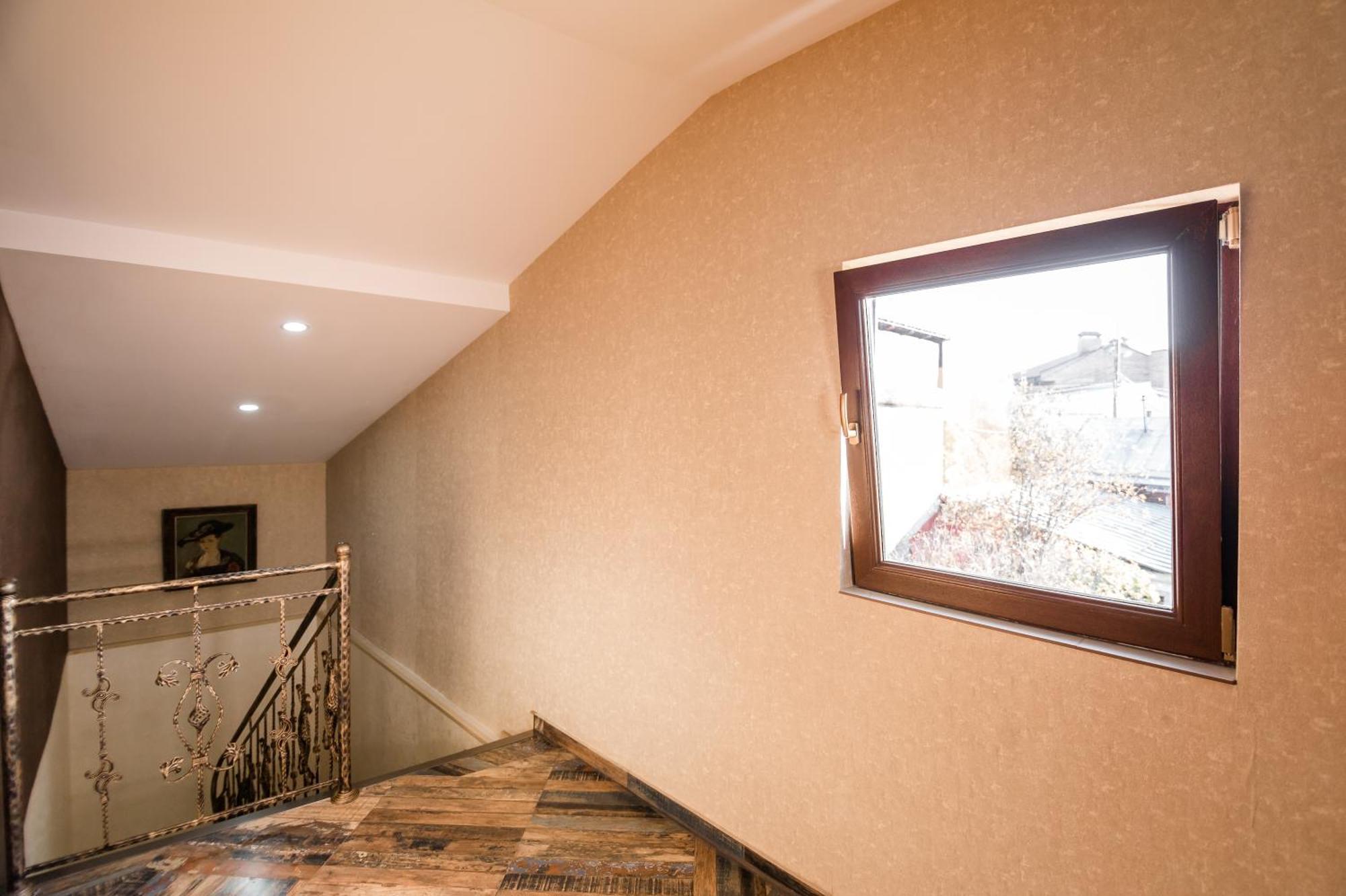 George Hotel Тбилиси Экстерьер фото