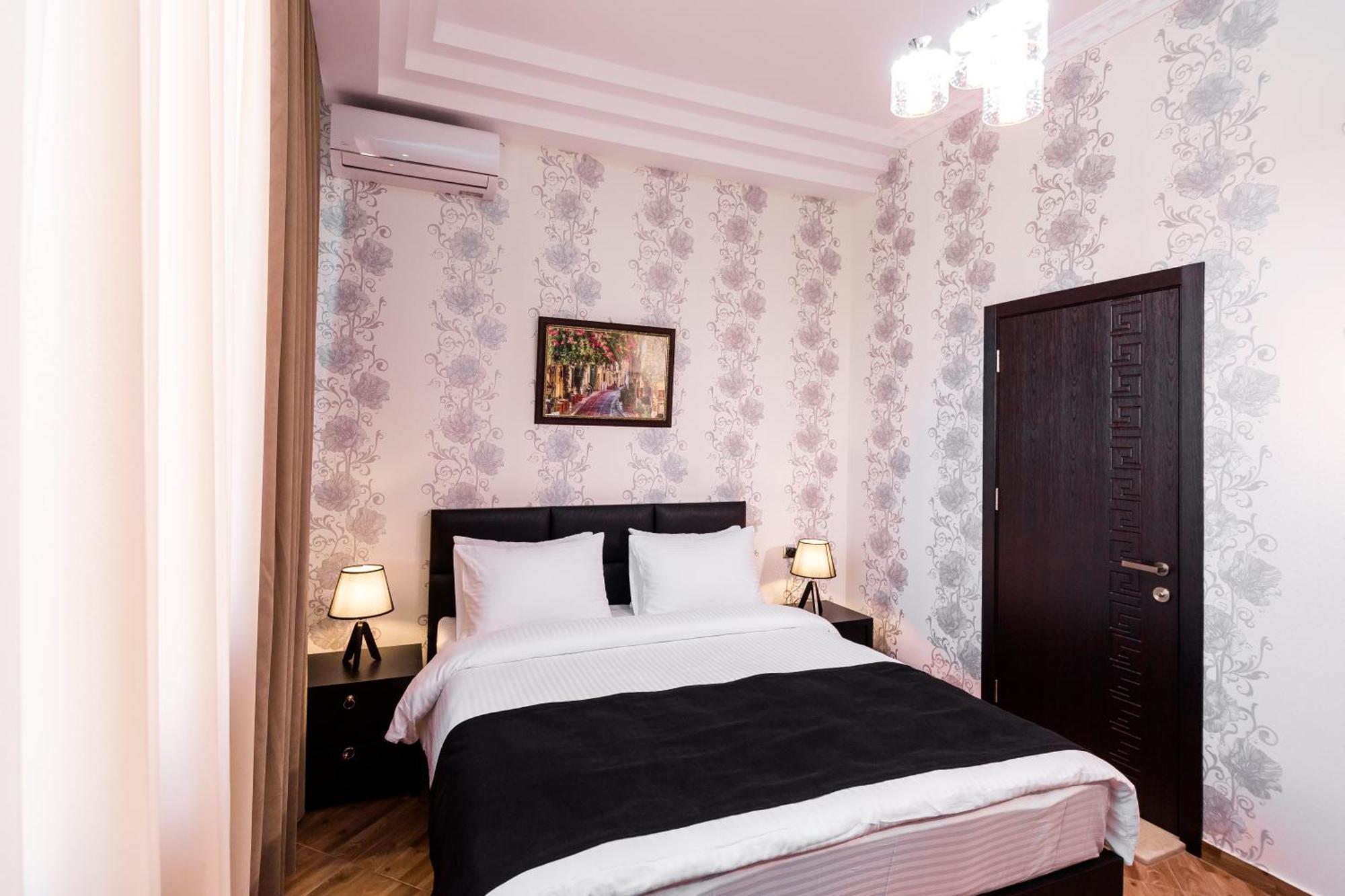 George Hotel Тбилиси Экстерьер фото